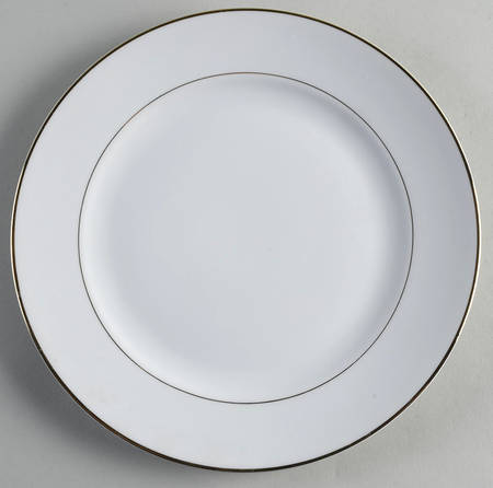The Yukon (Gold Trim & Verge) Dinner Plate