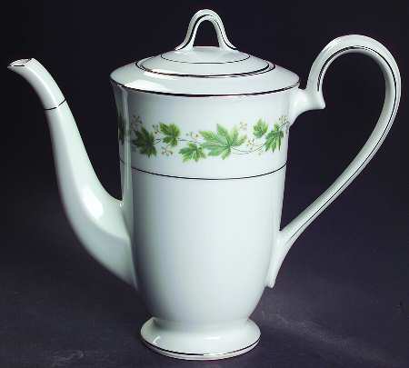 Yvette Mini Coffee Pot & Lid