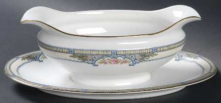 Zenda Gravy Boat with Attached Underplate