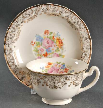 Bouquet of Roses (USA) Footed Cup & Saucer Set