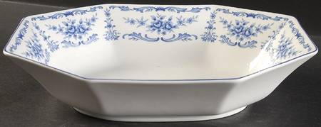 Blue Garden 9" Oval Vegetable Bowl