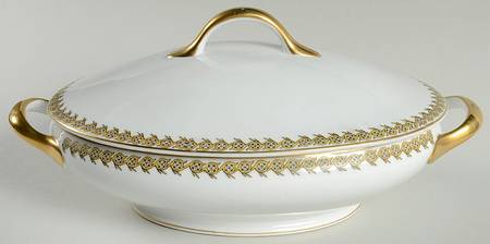 Elaine Oval Covered Vegetable
