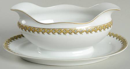 Elaine Gravy Boat with Attached Underplate