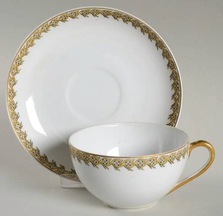 Elaine Flat Cup & Saucer Set