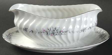 Pierette Gravy Boat with Attached Underplate