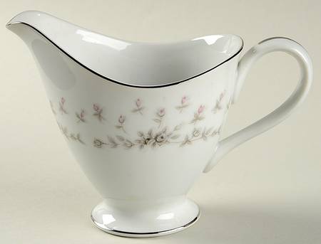 Queen Anne Creamer