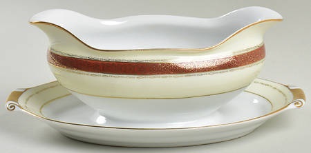 Corona Gravy Boat with Attached Underplate