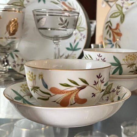 NAR10 Footed Cup & Saucer Set
