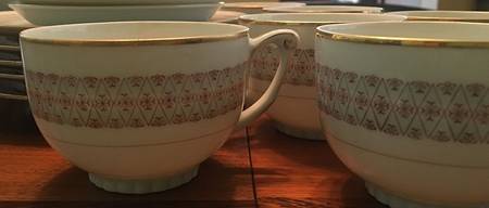 NAR17 Footed Cup