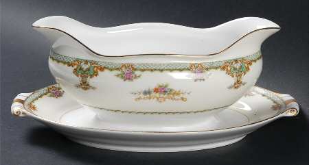 Princess Gravy Boat with Attached Underplate