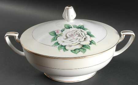 White Rose Round Covered Vegetable