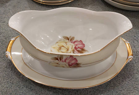 Yellow Rose Gravy Boat with Attached Underplate