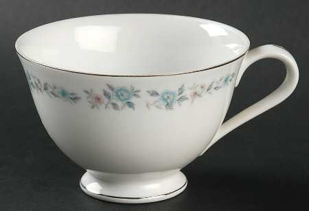 Belmont Footed Cup