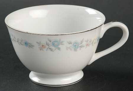 Belmont Footed Cup