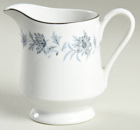 Champlain (Pointed Flowers) Creamer