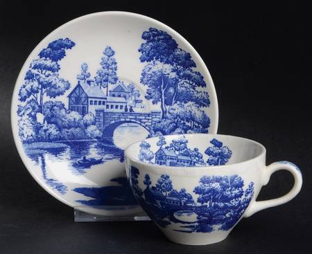 Lakeview Flat Cup & Saucer Set