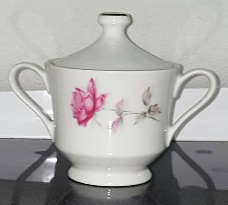 Rose Bramble Sugar Bowl & Lid