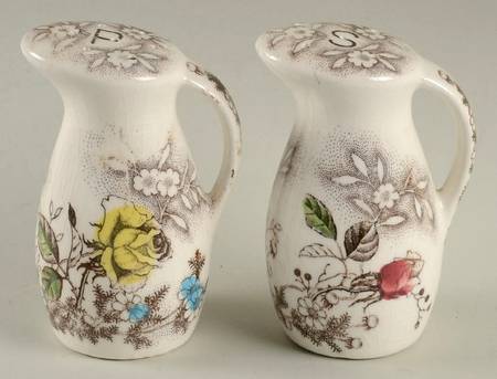 Rosevine Handled Salt & Pepper Set