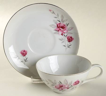 Wild Rose (Platinum Trim) Flat Cup & Saucer Set