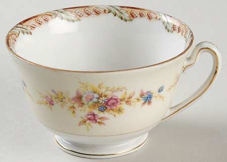 Corinthia Footed Cup