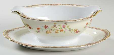 L'Automne Gravy Boat with Attached Underplate