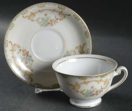 NAT14 Footed Cup & Saucer Set