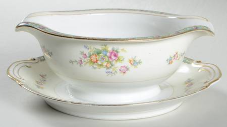 Rosemary Gravy Boat with Attached Underplate