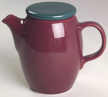 Fusions Raspberry Creamer & Lid