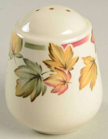 Maplewood Pepper Shaker