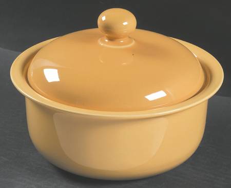 Solid Color Honey 2 Qt Round Covered Casserole