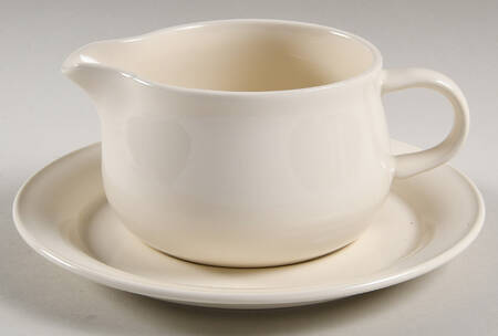 Solid Color Vanilla Gravy Boat & Underplate