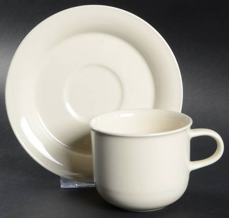 Solid Color Vanilla Flat Cup & Saucer Set