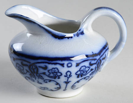 Conway (Flow Blue) Creamer