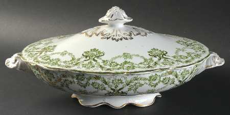 Duchess Oval Covered Vegetable