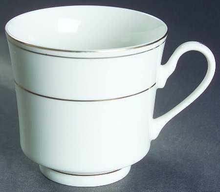 Majesty Footed Cup