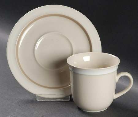 Natural Flat Cup & Saucer Set