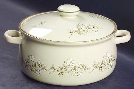 New Port 2 Qt Round Covered Casserole