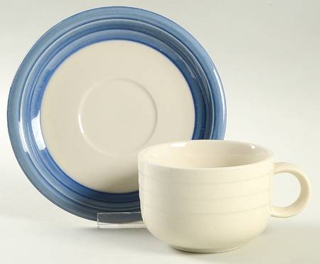 Sculpture Flat Cup & Saucer Set