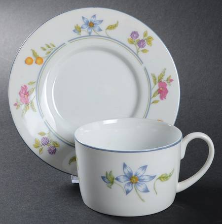 Villa Alba Flat Cup & Saucer Set