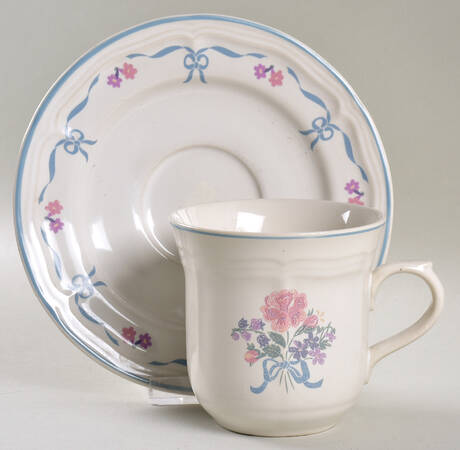 Victoria Flat Cup & Saucer Set
