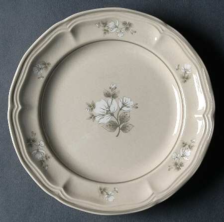 Whisper Salad Plate