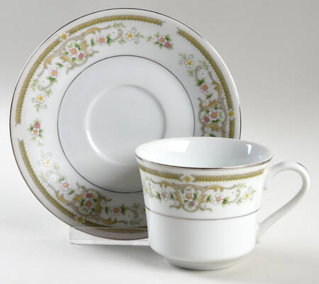 Flat Cup & Saucer Set