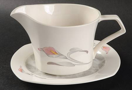 Athena Round Gravy Boat & Bread and Butter Stand