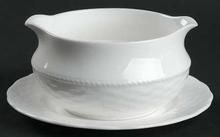 Basketry Round Gravy Boat & Bread and Butter Stand
