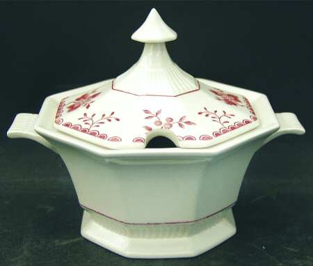 Bittersweet Sauce Boat & Lid by Nikko