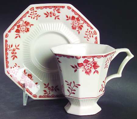 Bittersweet Footed Cup & Saucer Set