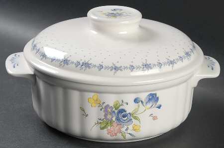 Blue Peony 1.5 Qt Round Covered Casserole