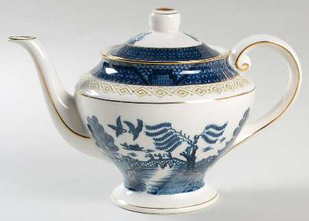Blue Willow Teapot & Lid