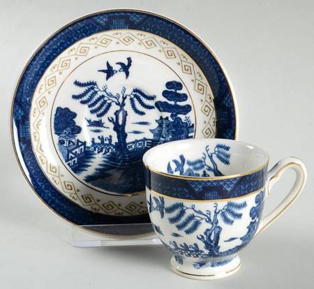 Blue Willow Footed Demitasse Cup & Saucer Set by Nikko