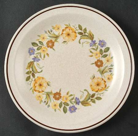 Buttercup Salad Plate